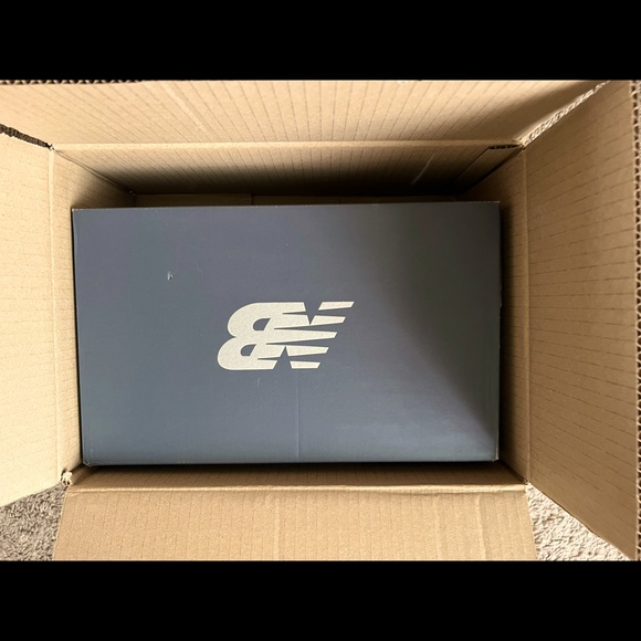 Brand new never worn new balance